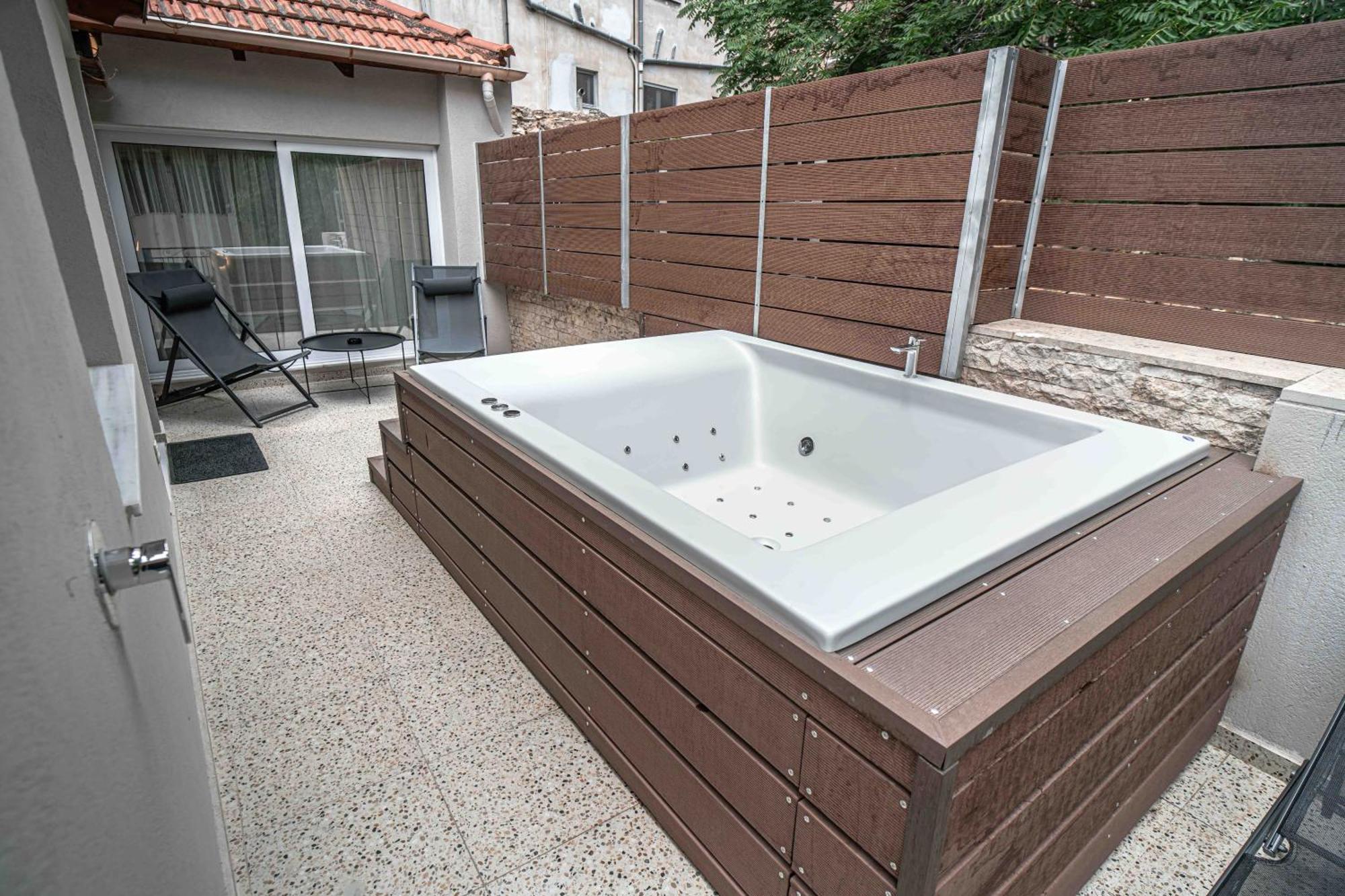 Belle Athenes - Luxury Rooms At Monastiraki Railway Station Exterior foto