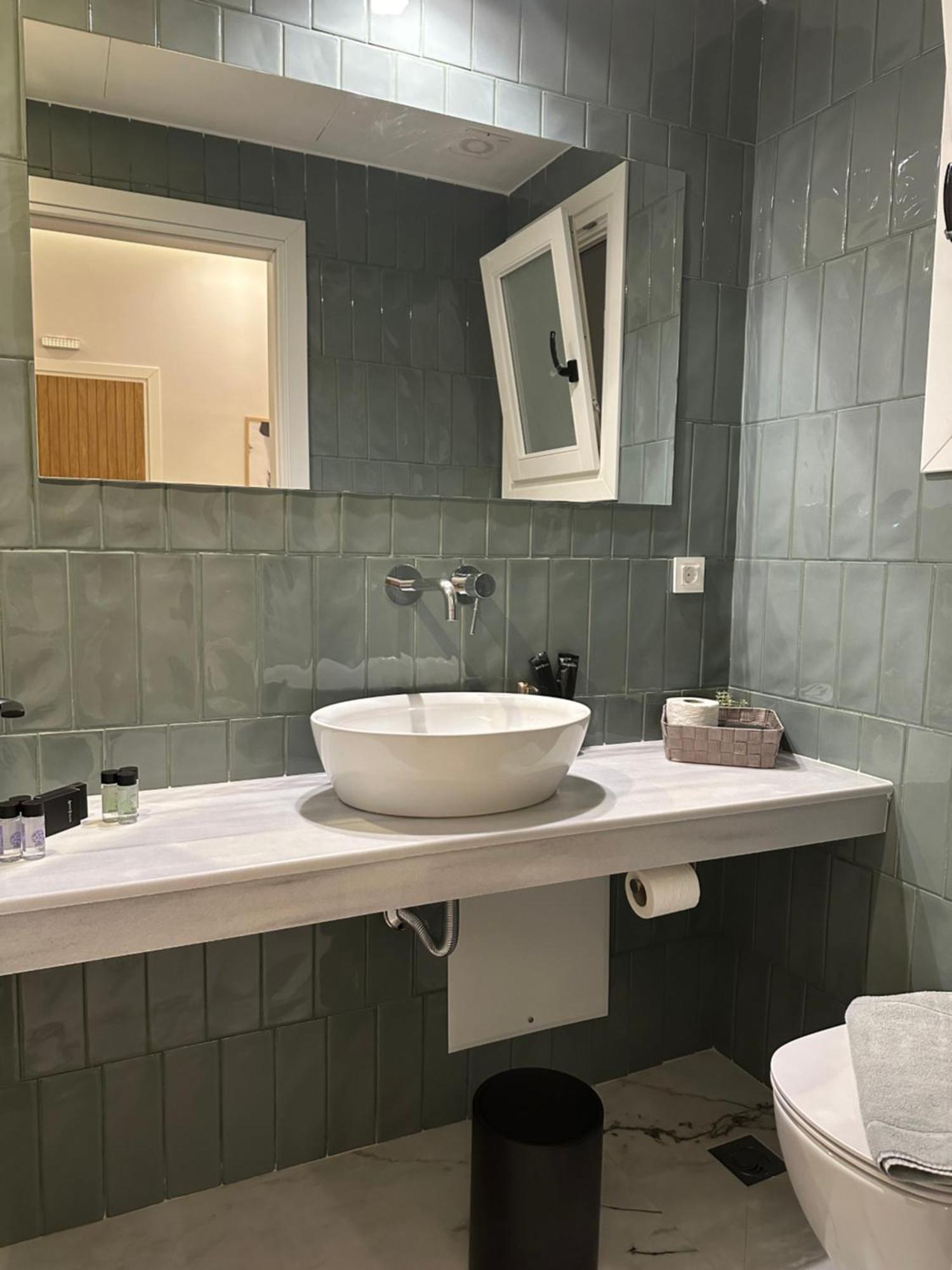 Belle Athenes - Luxury Rooms At Monastiraki Railway Station Exterior foto