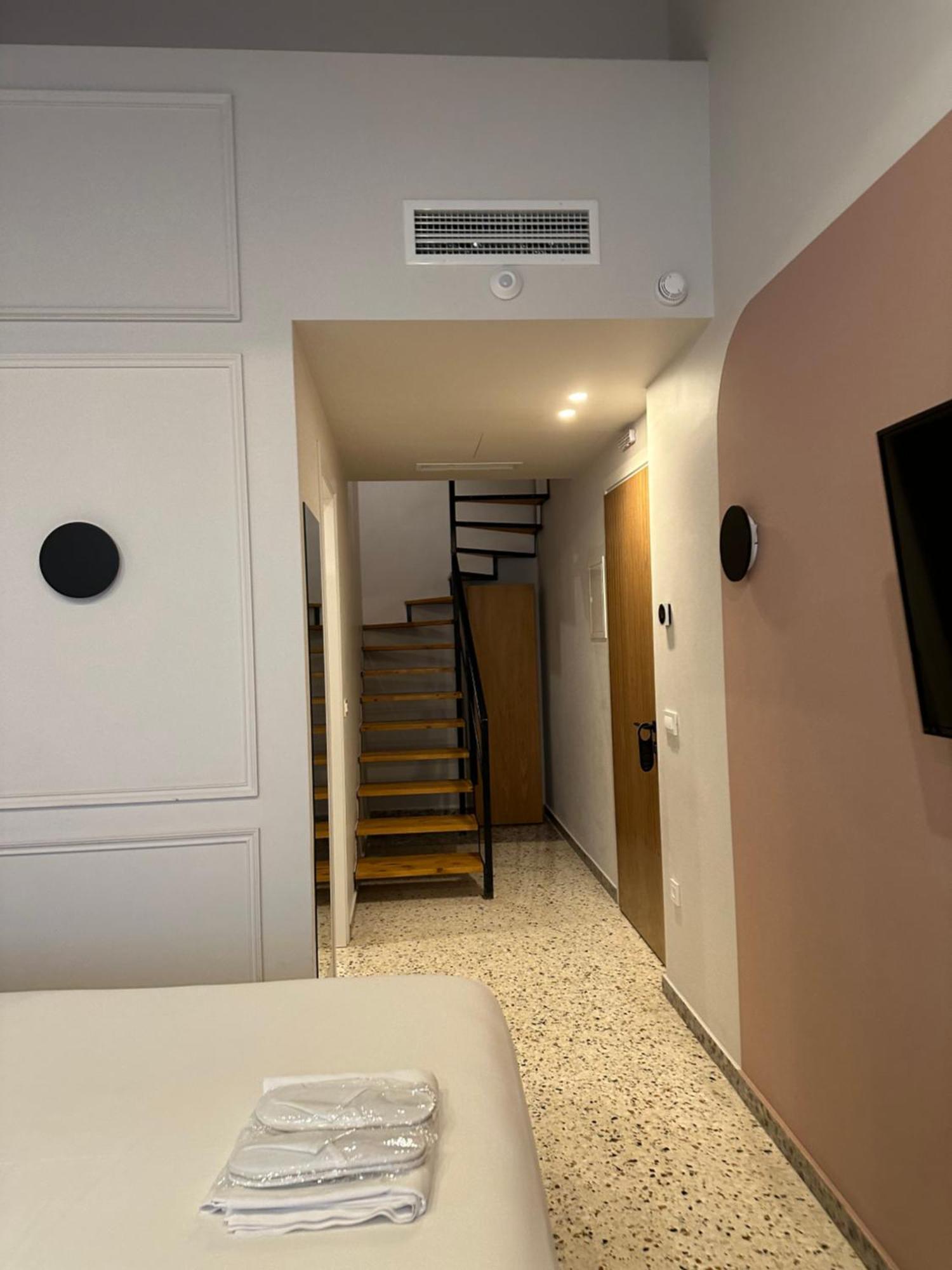 Belle Athenes - Luxury Rooms At Monastiraki Railway Station Exterior foto