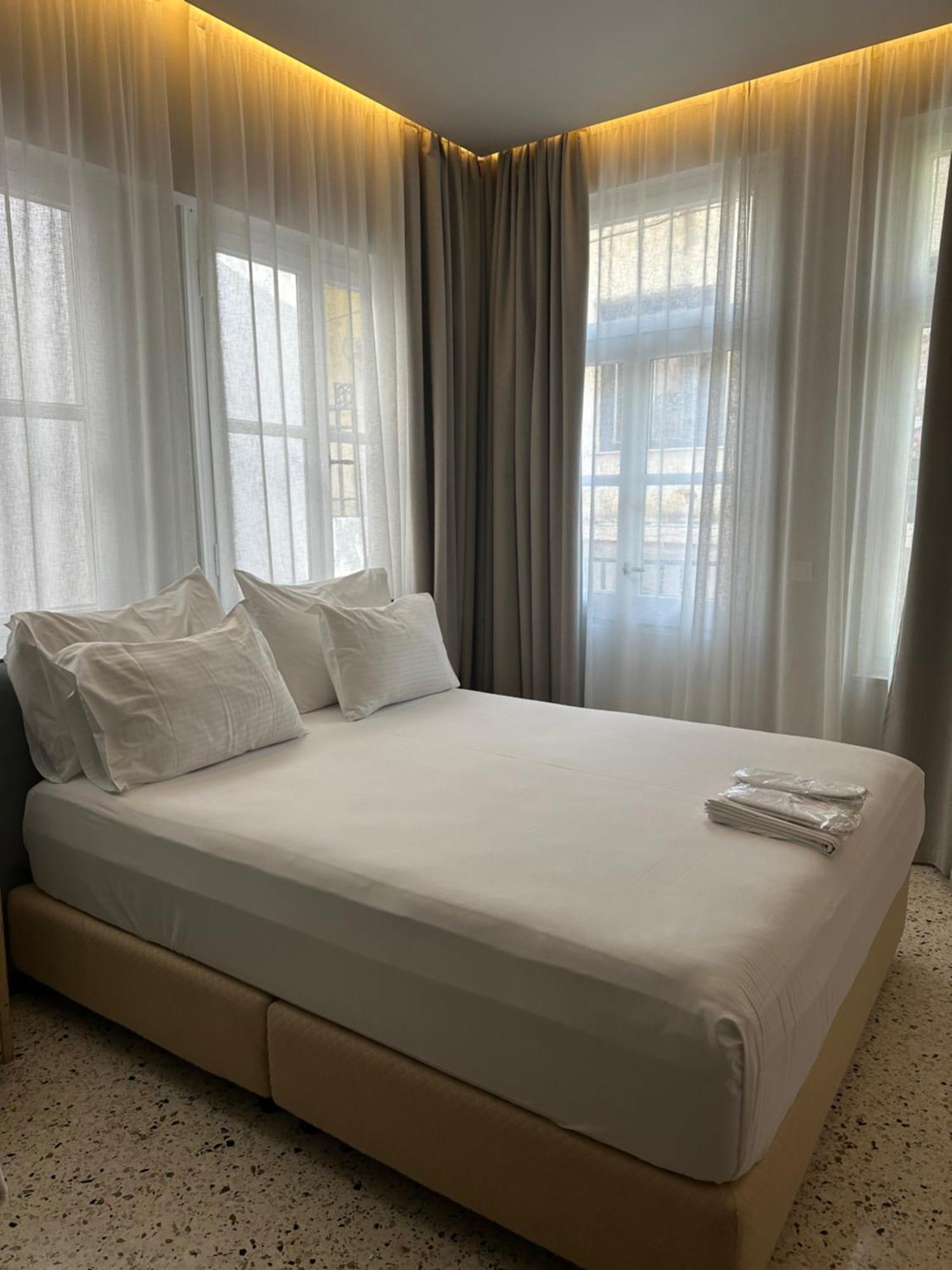 Belle Athenes - Luxury Rooms At Monastiraki Railway Station Exterior foto